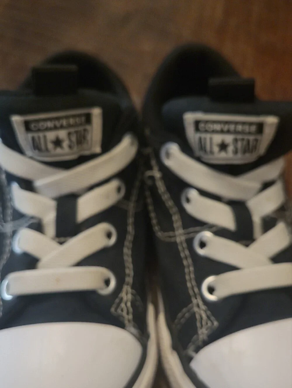 Converse classic low